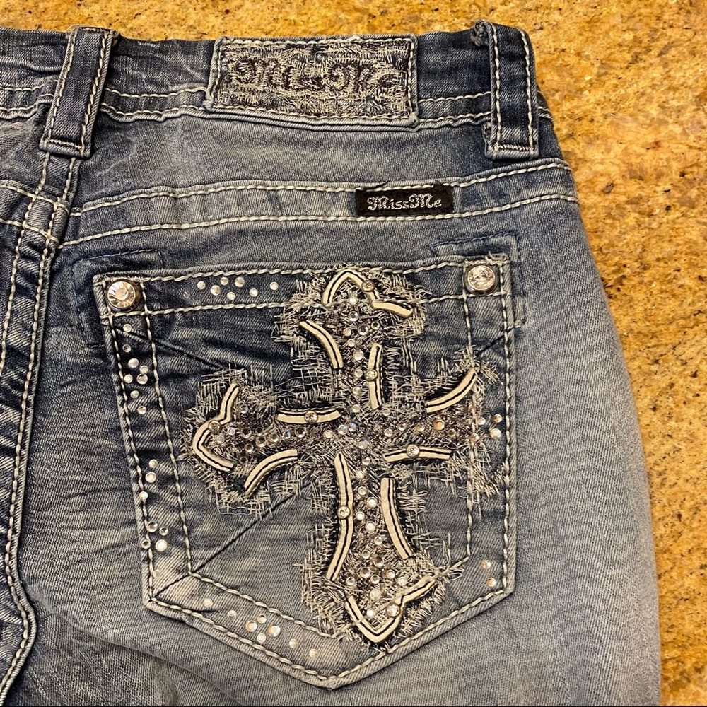 Miss Me Mid-Rise Easy Skinny